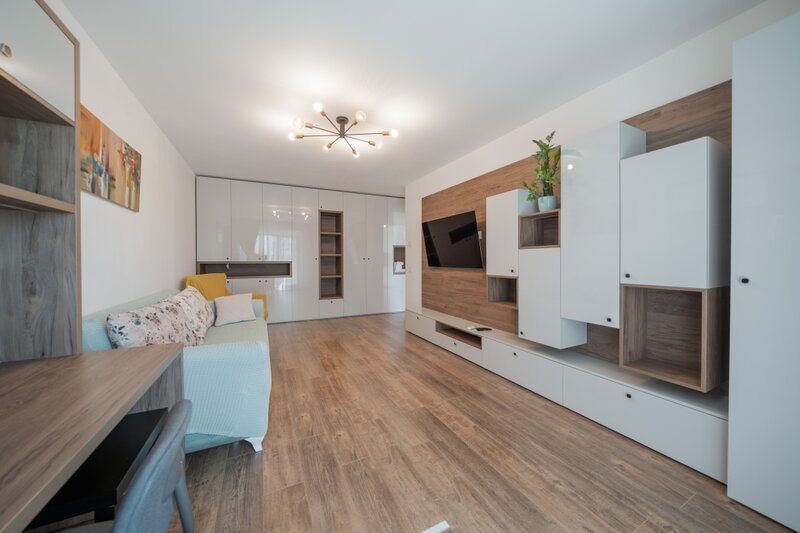 Parcului 20- Expozitiei Mobilat si utilat modern Vedere gradina